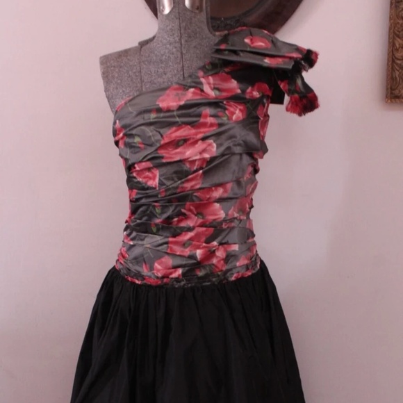 1980's does 1950's Robert Doyle Ruched Bodice Evening Gown with Crinoline - Picture 1 of 8